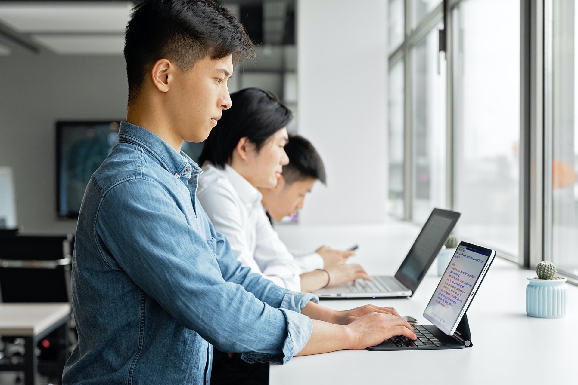 如何与多余的页面说再见?PDF编辑器帮助你!